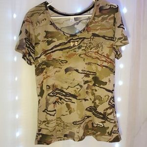Camo Under Armour exercise shirt